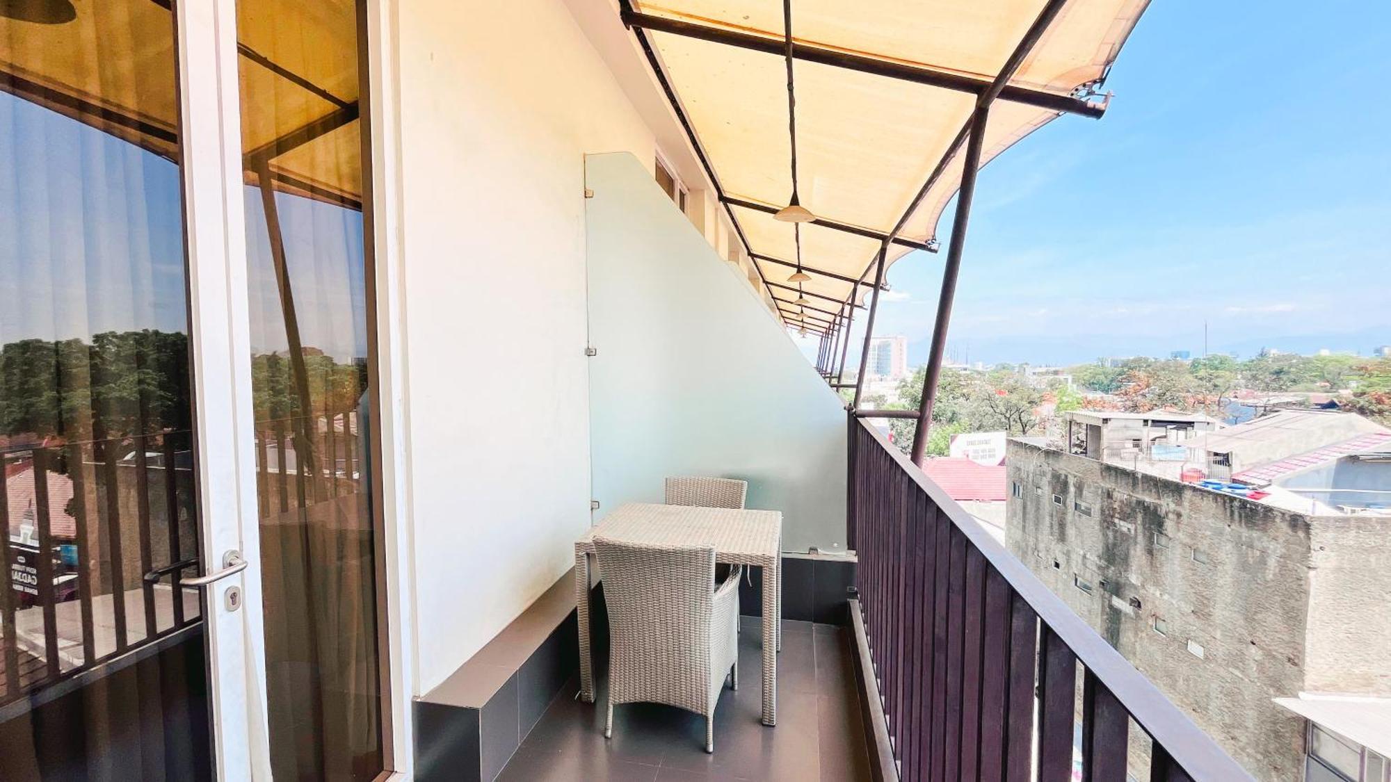 Grandia Hotel Bandung Exterior photo