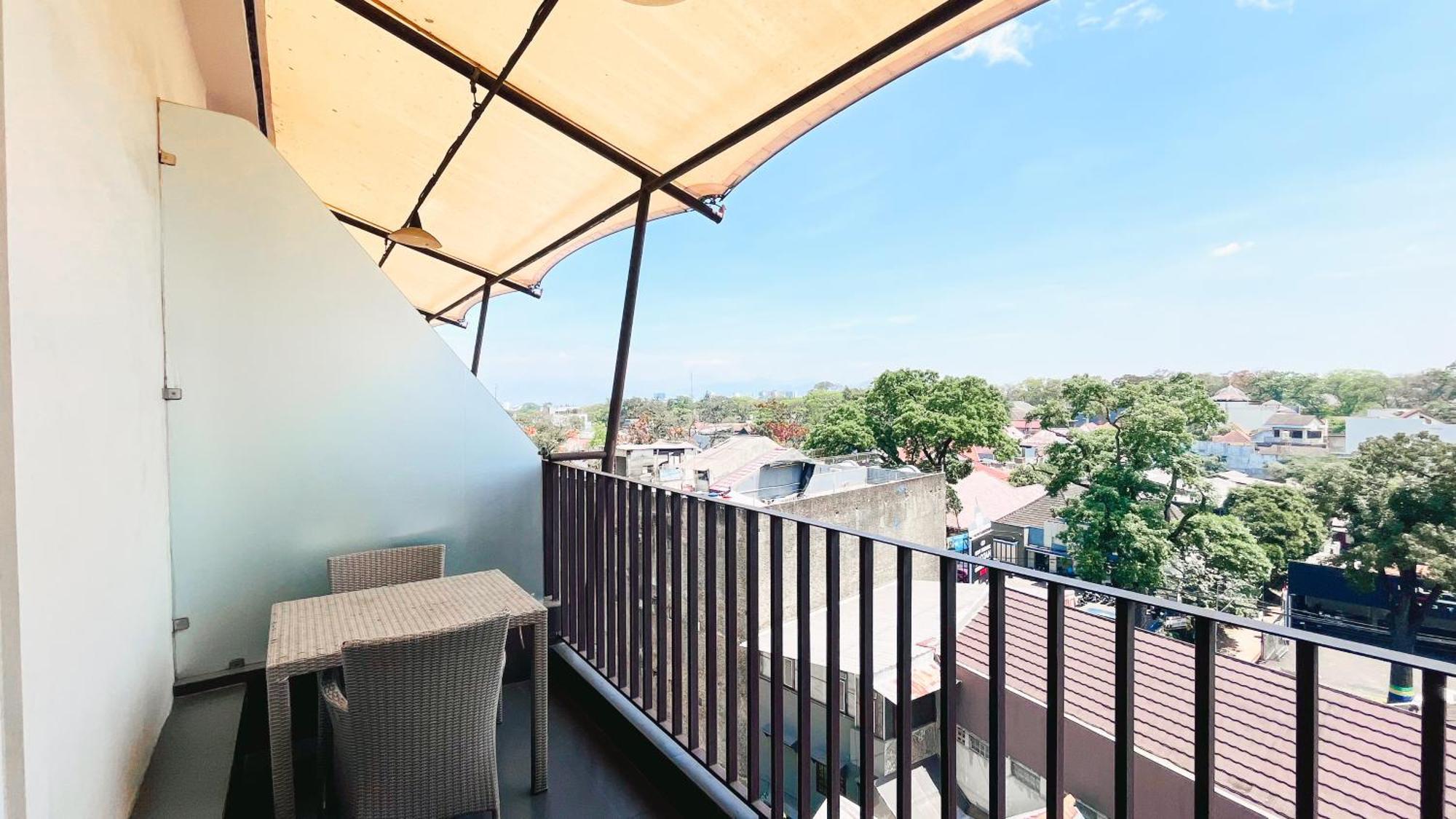 Grandia Hotel Bandung Exterior photo
